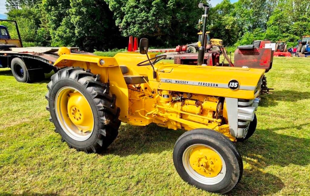 Massey Ferguson 135 Industrial
